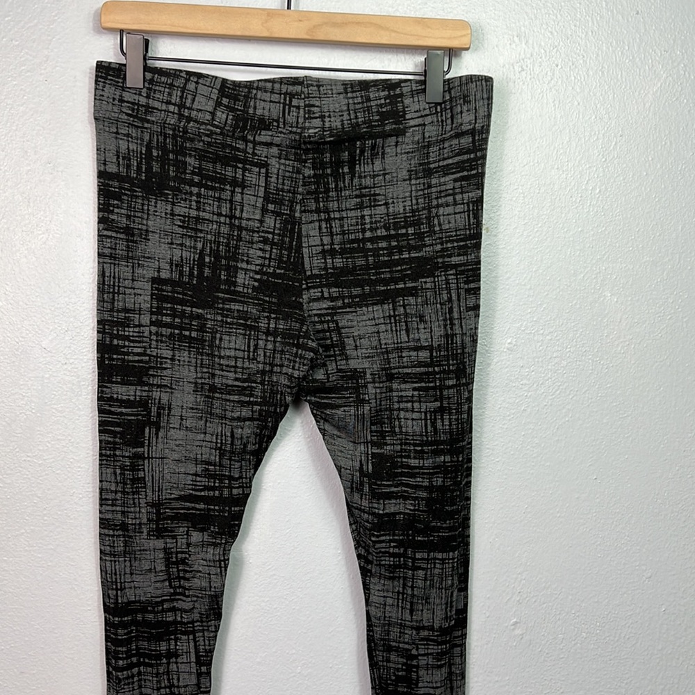 New Without Tag Soma Super Soft Abstract Print Bl… - image 4